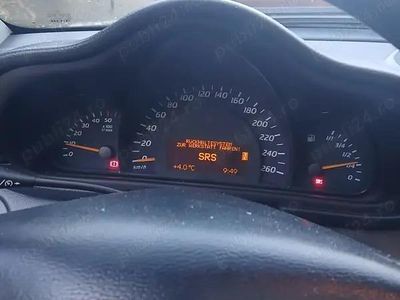 Utilizat 2003 Mercedes A220 | 1.300 EUR