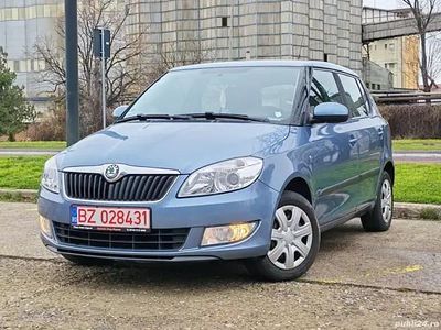 Albastru Utilizat 2011 Skoda Fabia Hatchback | 3.850 EUR (Scump)