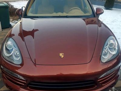 Second-hand Porsche Cayenne 245 CP (180 kW) 2013 Rosu SUV