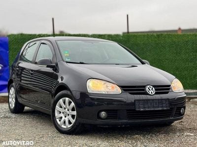 Culoarenegru Utilizat 2006 VW Golf V Break | 2.950 EUR (Puțin scump)