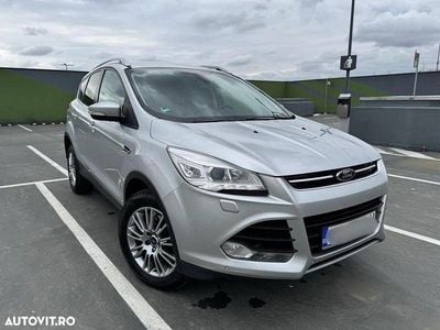 Gri Second-hand 2013 Ford Kuga Titanium SUV | 5.200 EUR (Super Preț)