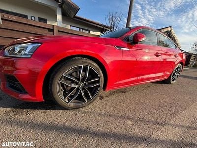 Second-hand Audi A5 Premium 211 CP (155 kW) 2018 Culoarerosu Berlinǎ