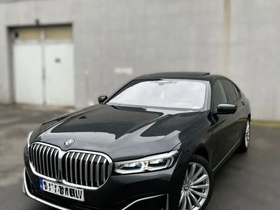 BMW 730