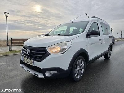 Second-hand Dacia Dokker Stepway 90 CP (66 kW) 2015 Culoarealb Monovolum