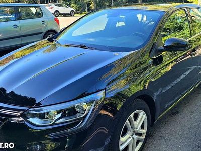 Culoarenegru Utilizat 2020 Renault Mégane IV Zen Berlinǎ | 12.000 EUR (Preț OK)