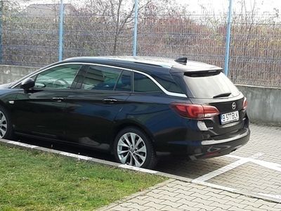 second-hand Opel Astra 2018 1.6 diesel 110 CP Innovation 231500 km