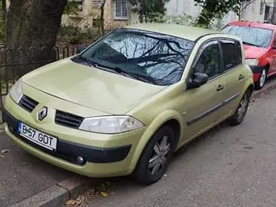 Verde Utilizat 2003 Renault Mégane II Hatchback | 1.400 EUR (Puțin scump)