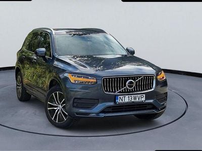 Second-hand Volvo XC90 Momentum 250 CP (183 kW) 2021 Culoarealbastru SUV