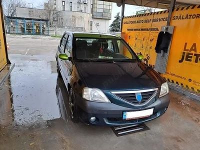 Verde Second-hand 2006 Dacia Logan Berlinǎ | 2.000 EUR (Preț OK)