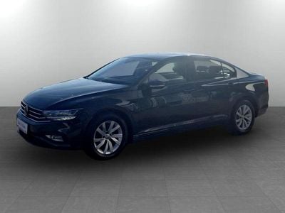 Gri mediu normal Second-hand 2020 VW Passat Trendline | 15.500 EUR (Super Preț)