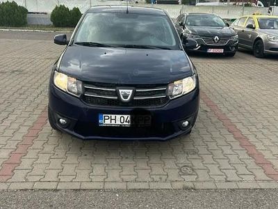 Albastru Utilizat 2014 Dacia Logan Berlinǎ | 3.750 EUR (Scump)