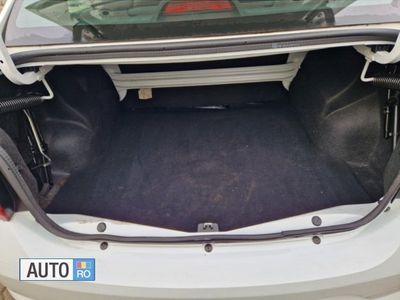 Alb Utilizat 2020 Dacia Logan Berlinǎ | 8.200 EUR (Preț OK)