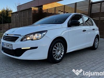 second-hand Peugeot 308 rulaj 82000 km, an fabricatie 2015