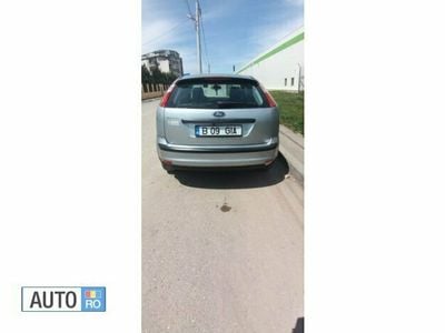 Second-hand Ford Focus 85 CP (62 kW) 2005 Gri Hatchback