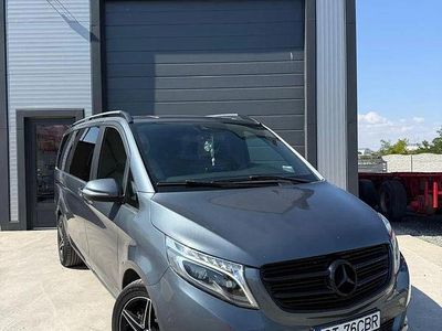 Mercedes V220