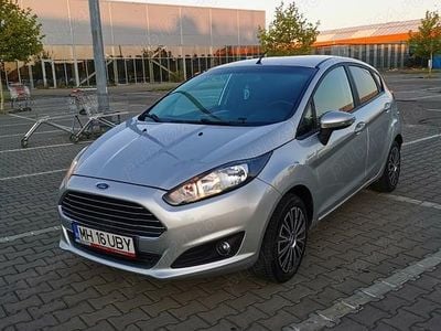 Gri Utilizat 2014 Ford Fiesta Hatchback | 5.300 EUR (Puțin scump)