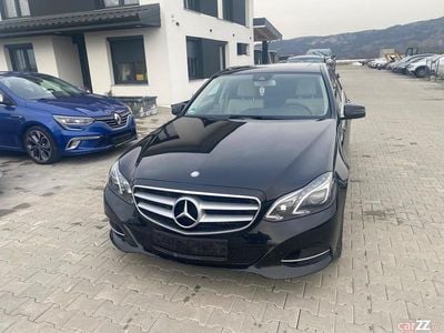 Negru Second-hand 2016 Mercedes E220 Berlinǎ | 13.900 EUR (Preț OK)