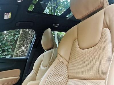 Second-hand Volvo XC60 Inscription 303 CP (222 kW) 2021 Culoaregri SUV