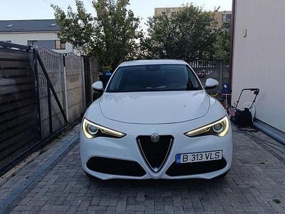 Culoarealb Second-hand 2018 Alfa Romeo Stelvio SUV | 19.900 EUR