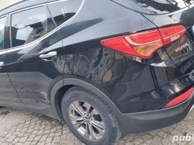 Second-hand Hyundai Santa Fe 200 CP (147 kW) 2014 Negru SUV
