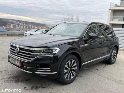 Second-hand VW Touareg Atmosphere 286 CP (210 kW) 2018 Culoarenegru SUV