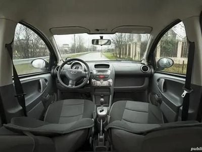 Utilizat 2008 Toyota Aygo Hatchback | 3.299 EUR