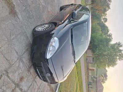Negru Utilizat 2007 Fiat Punto Hatchback | 1.599 EUR