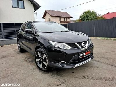 Culoarenegru Utilizat 2015 Nissan Qashqai N-Connecta SUV | 11.950 EUR (Puțin scump)