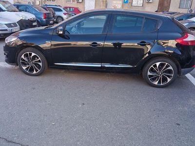 Negru Utilizat 2015 Renault Mégane Berlinǎ | 9.500 EUR