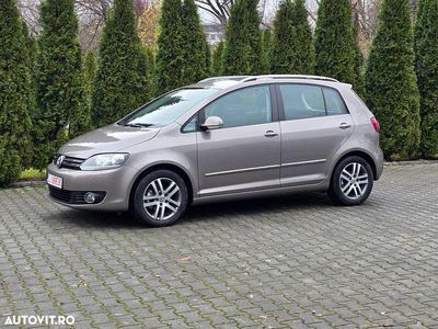 Culoaremaro Utilizat 2009 VW Golf VI Hatchback | 4.999 EUR (Puțin scump)