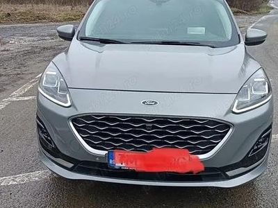 Second-hand Ford Kuga Vignale 225 CP (165 kW) 2023 Gri SUV