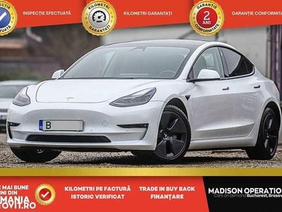 Culoarealb Utilizat 2021 Tesla Model 3 Berlinǎ | 29.150 EUR (Preț bun)