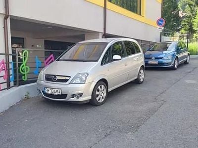 Argintiu Utilizat 2009 Opel Meriva Monovolum | 2.000 EUR