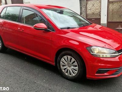 Culoarerosu Utilizat 2018 VW Golf VII Comfortline Hatchback | 9.900 EUR (Preț OK)