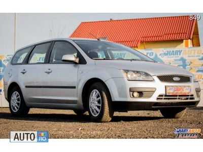 Gri Second-hand 2006 Ford Focus Break | 3.650 EUR