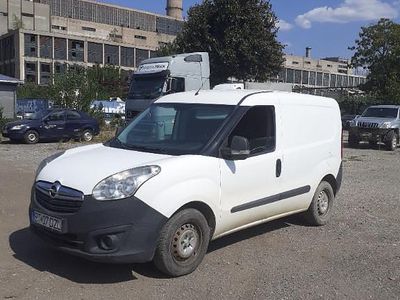 Utilizat 2013 Opel Combo Monovolum | 2.900 EUR