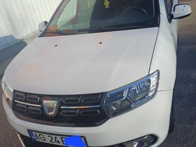 Second-hand Dacia Sandero 75 CP (55 kW) 2018 Alb Hatchback