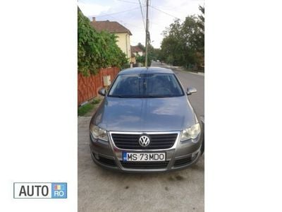 Second-hand VW Passat 143 CP (105 kW) 2007 Verde Berlinǎ