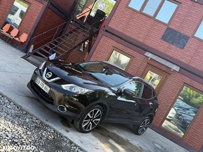Culoarenegru Utilizat 2016 Nissan Qashqai Tekna SUV | 12.599 EUR (Puțin scump)