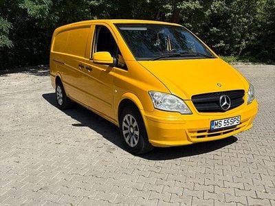 Culoareportocaliu Utilizat 2011 Mercedes Vito Van | 6.799 EUR (Super Preț)