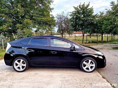 second-hand Toyota Prius Facelift an 2012 2013