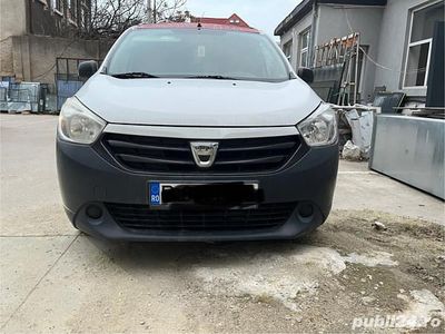 Utilizat 2013 Dacia Lodgy Monovolum | 2.900 EUR (Super Preț)