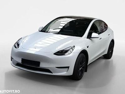 Culoarealb Nouă 2025 Tesla Model Y SUV | 50.900 EUR (Scump)