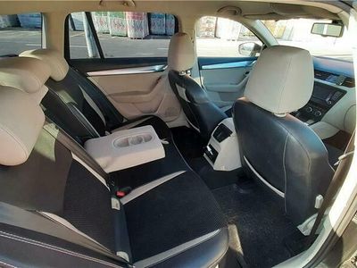 Second-hand Skoda Octavia 110 CP (80 kW) 2014 Negru Break