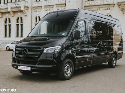Second-hand Mercedes Sprinter 170 CP (125 kW) 2022 Culoarenegru Van