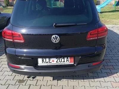 Second-hand VW Tiguan LOUNGE 177 CP (130 kW) 2015 Culoarenegru SUV