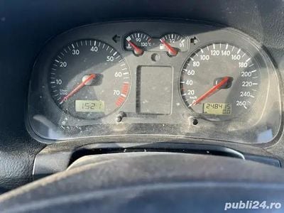 Utilizat 2001 VW Golf IV Black Edition Hatchback | 1.100 EUR (Preț OK)