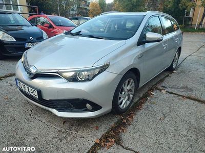 Toyota Auris Hybrid