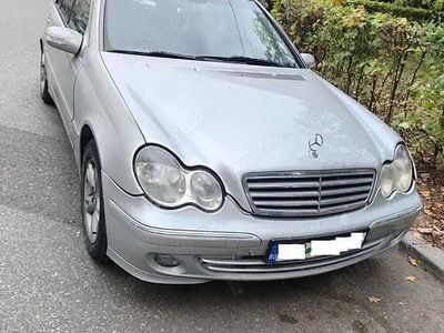 Mercedes C200