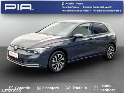 Gri deschis normal Utilizat 2022 VW Golf VIII Life Hatchback | 24.050 EUR (Puțin scump)